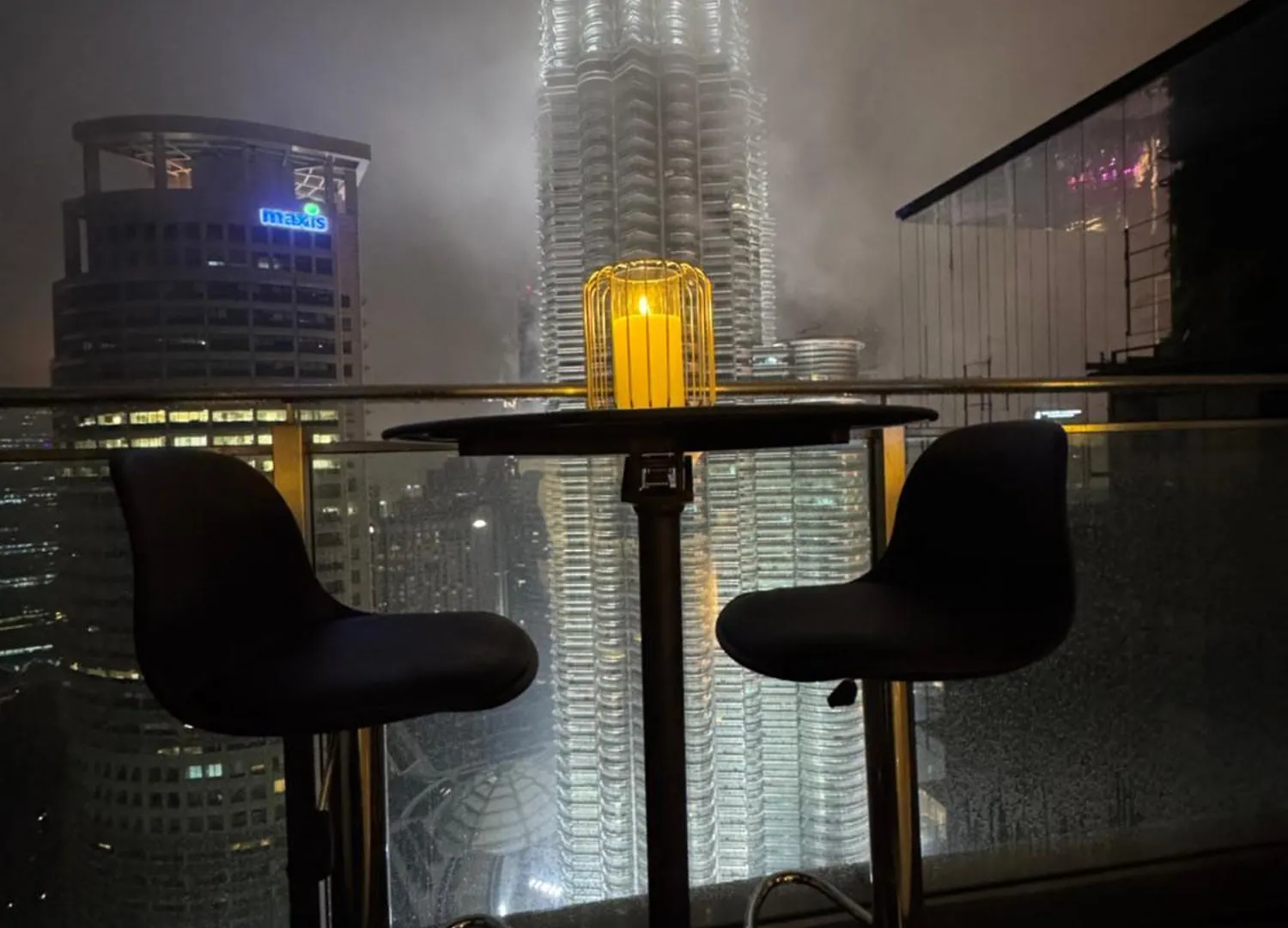 Apartment Luxury House Klcc View Romantic Candle Light Linked To Klcc Mall Kuala Lumpur